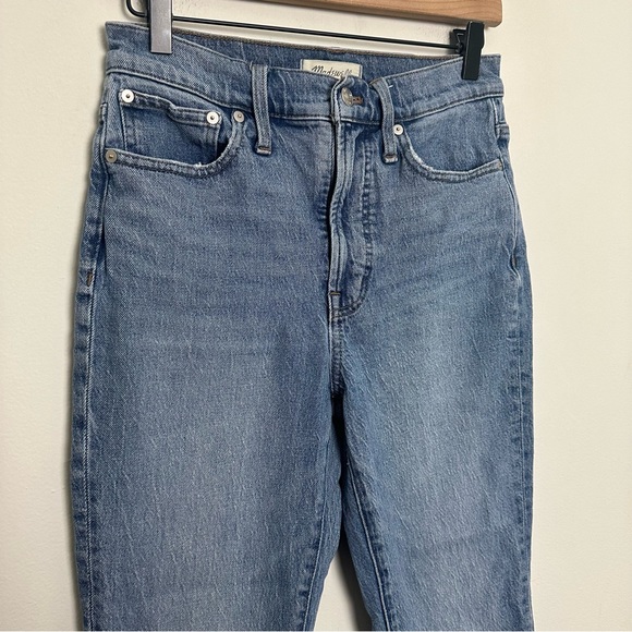 MADEWELL- The Perfect Vintage Jean in Belbury Wash Straight Leg Mom Jeans Denim - Picture 4 of 10